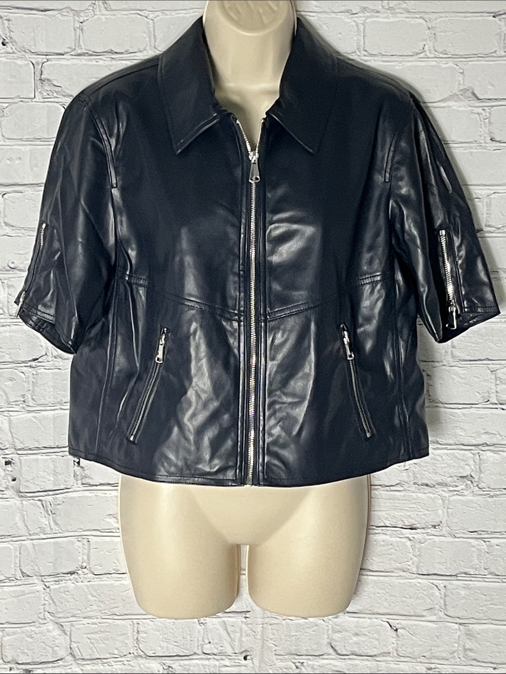 Evereve Billie Half Sleeve Moto Jacket in Deep Navy - Picture 2 of 8